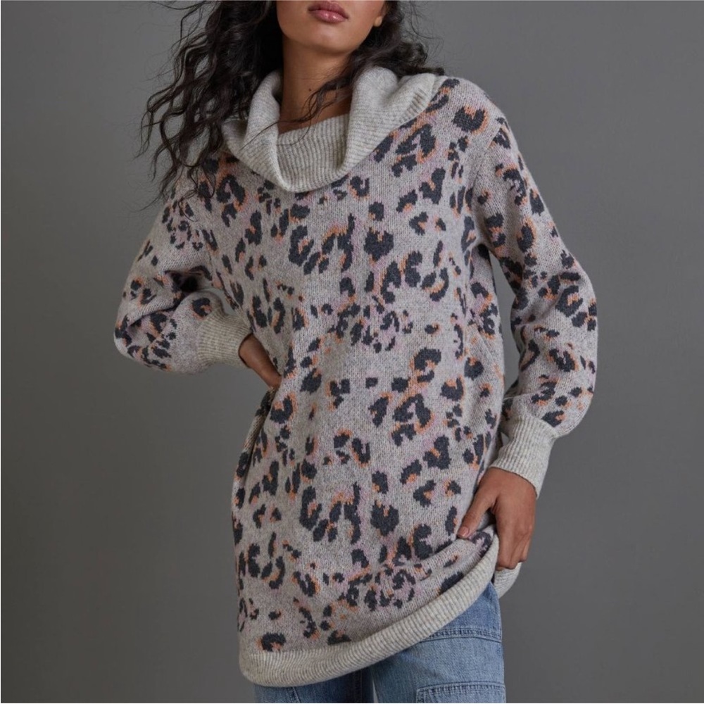 Anthropologie Emmy Cowl Neck Leopard/Animal Print Tunic Sweater Size XS